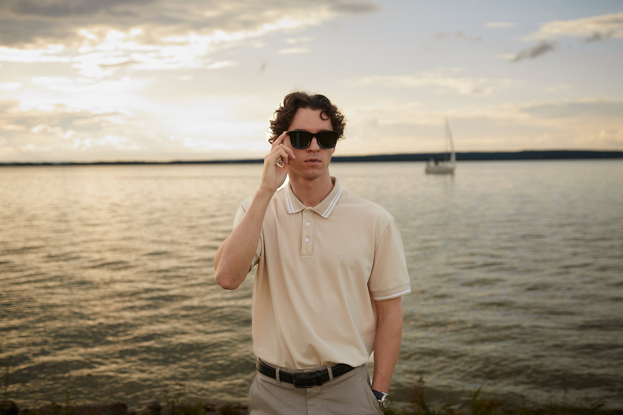 Transition Glasses (Photochromic Sunglasses)